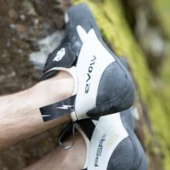 Evolv V6 23 Evolv V6 -Wild Country Area evolv.v6.climbinh.shoe3